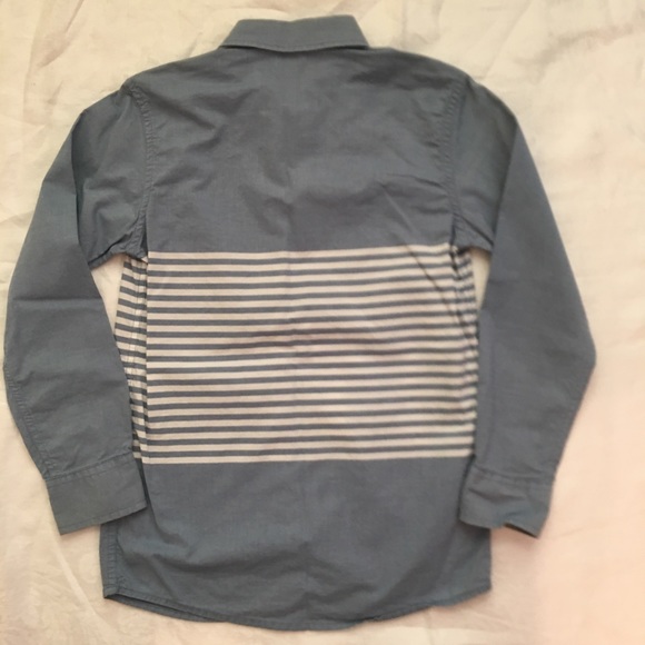 💙Boys Old Navy Button Down💙 - Picture 5 of 5